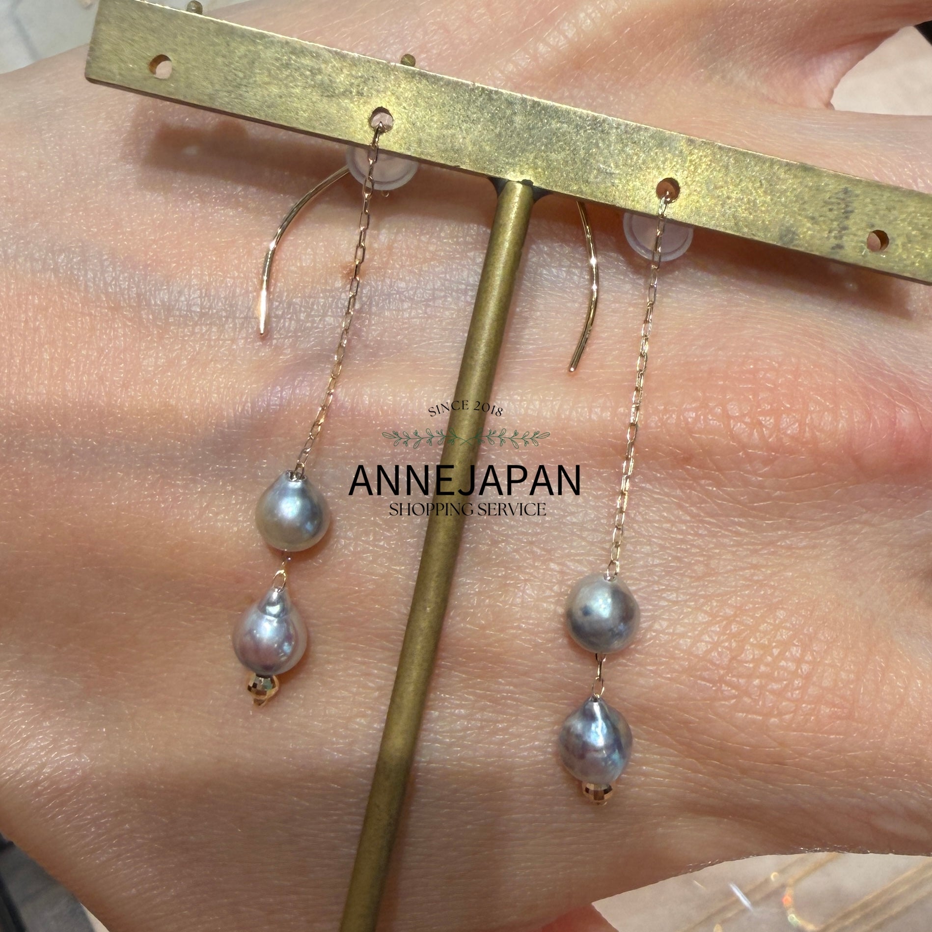 10K金淡藍灰色 Akoya 珍珠垂墜耳環