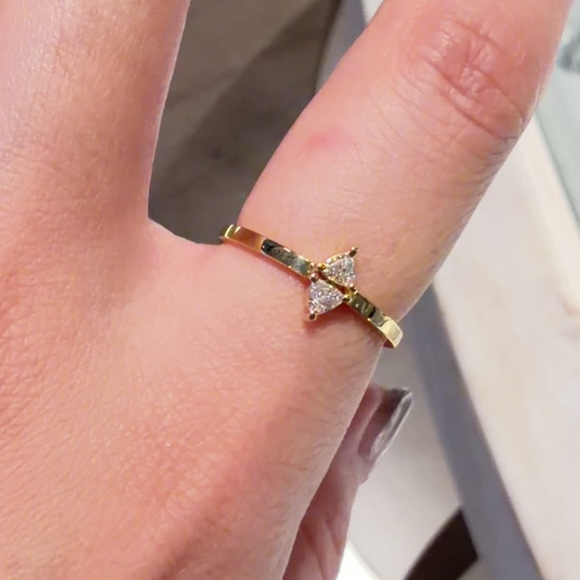 18K黃金約 0.09 ct（Trilliant 三角形切割天然鑽石）風箏戒指